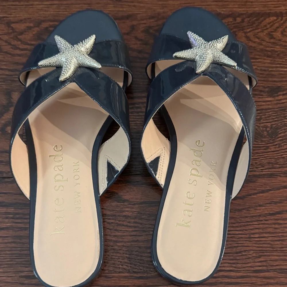 Kate Spade Dark Blue Sandals with Starfish Accent - Picture 1 of 2